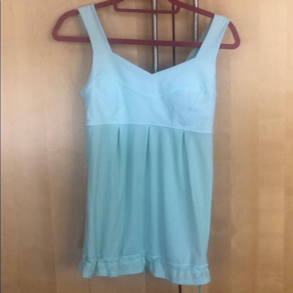 Lululemon tank